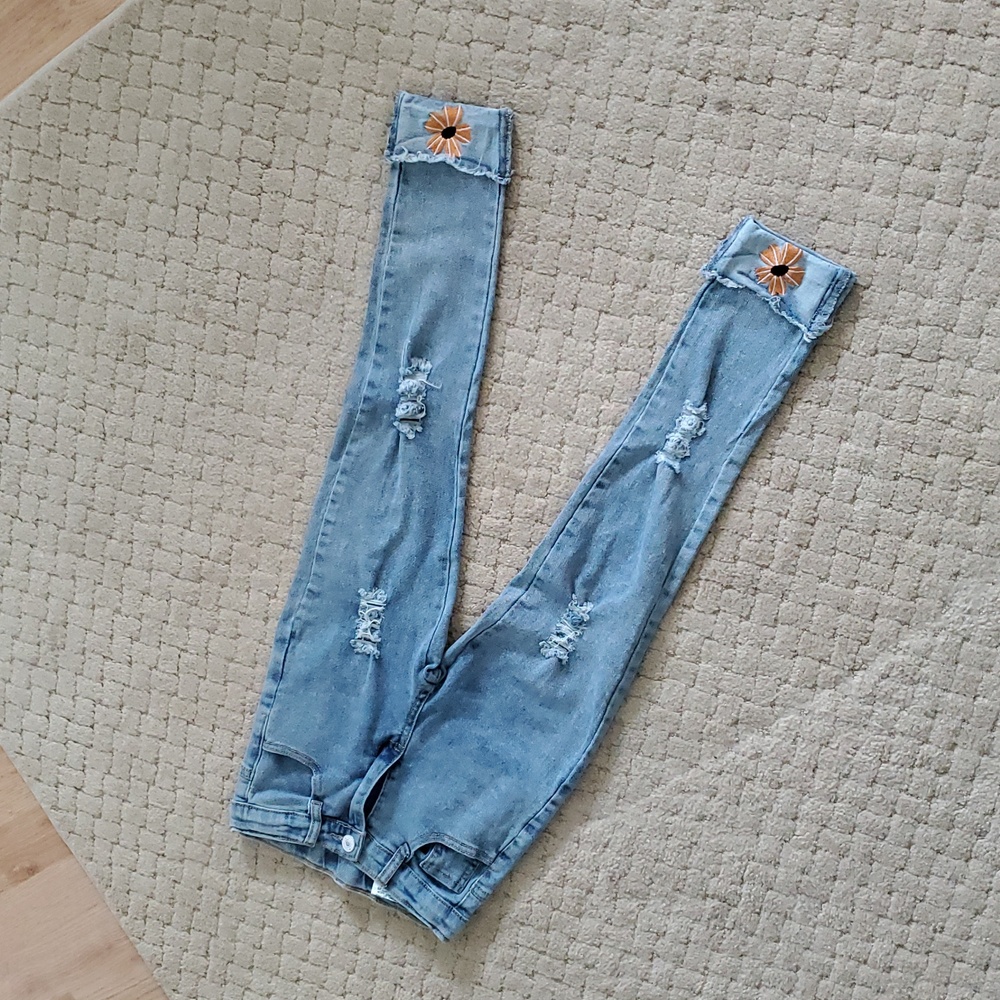 Stylish Blue Stretchy Distressed Kids Size 8 Jeans